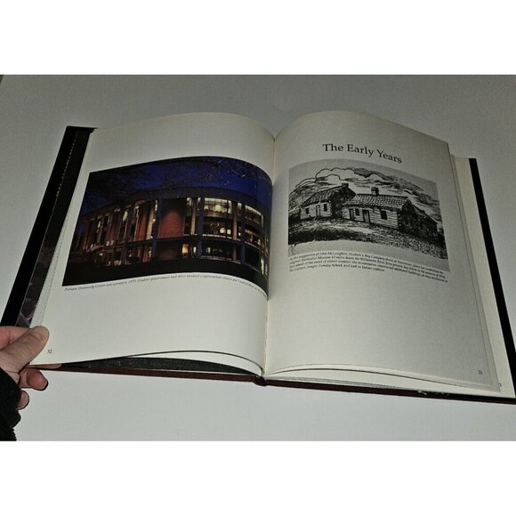VTG Willamette University Oregon HBK Book Gary Braasch 1992 Photography Inscrip. - Picture 7 of 9